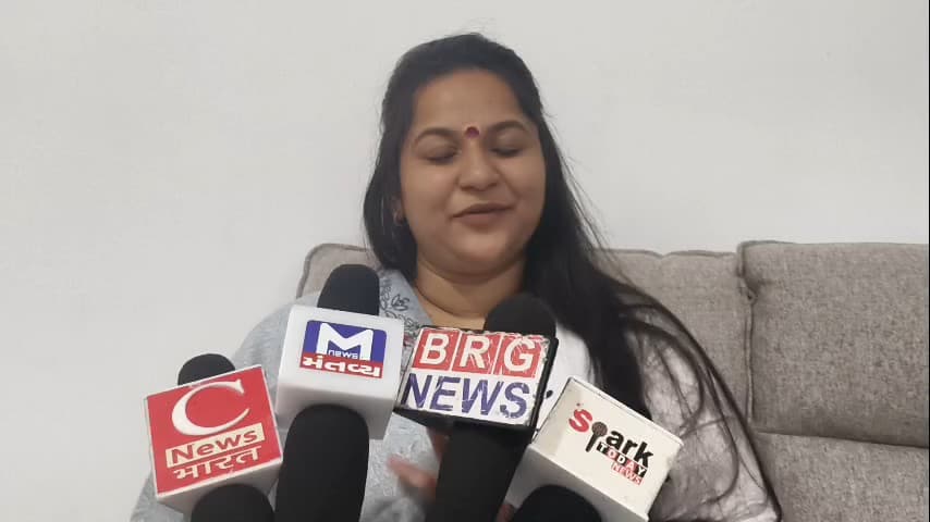 તિલકવાડા રમનેશ્વર મહાદેવ મંદિર ખાતે શિવરાત્રી પર્વ ની ભવ્ય ઉજવણી, અર્ચનાદીદીએ ભક્તો ને શુભકામના પાઠવી