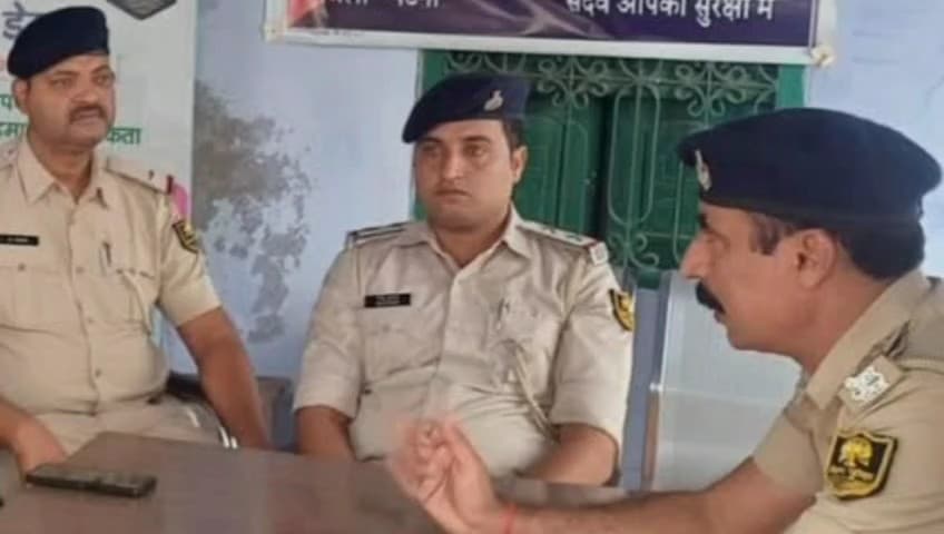 घोसवरी: घोसवरी पुलिस ने ईशानगर से दो वारंटी गिरफ्तार कर न्यायालय भेजा