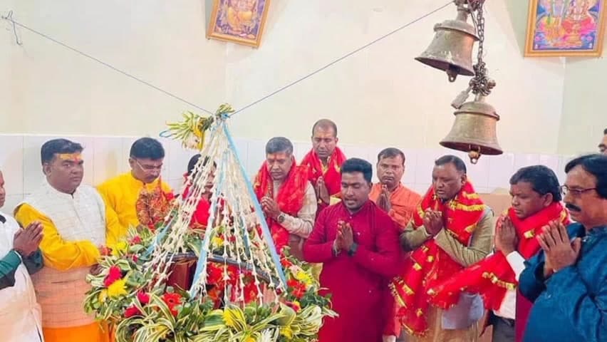 ओरमांझी: ओरमांझी के बाबा महाकालेश्वर धाम में महाशिवरात्रि महोत्सव, बीजेपी प्रदेश अध्यक्ष हुए शामिल