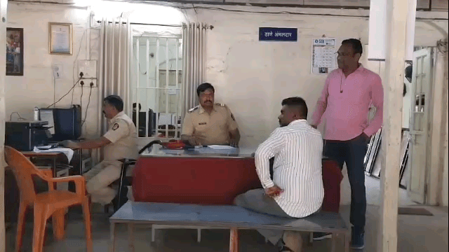 यावल: चिंचोली गावात अल्पवयीन मुलीचा विनयभंग तसेच दोन महिलांनी केली शिवीगाळ, यावल पोलिसात तीघांविरुद्ध गुन्हा दाखल