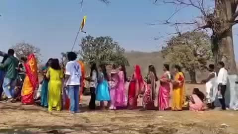 तांतनगर: महा शिवरात्रि पर तांतनगर एवं मंझारी के शिवालयों में उमड़ी महिला भक्तों की भीड़, हुए रात्रि कार्यक्रम