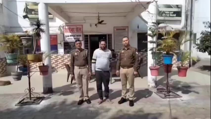 नौगावां सादात: पैसे के विवाद के चलते नौगांवा क्षेत्र में युवक को मारी गई गोली, उपचार के दौरान हुई मौत, एक आरोपी गिरफ्तार