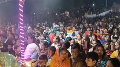 रोसड़ा: रोसड़ा में महाशिवरात्रि पर महा गंगा आरती का आयोजन, बड़ी संख्या में लोग पहुंचे
