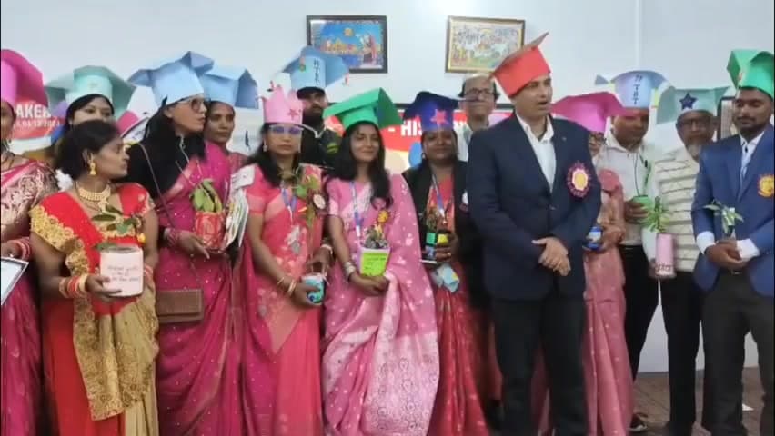 डोभी: ‘द बिहार टीचर हिस्ट्री मेकर्स’ का जिला अवार्ड शो: डोभी के शिक्षक एवं शिक्षिकाएं हुए सम्मानित