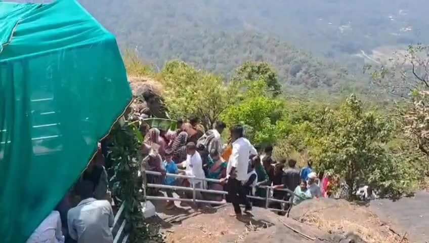 ಸೋಮವಾರಪೇಟೆ: ಮಾಲಂಬಿ ಮಳೆ ಮಲ್ಲೇಶ್ವರ ಬೆಟ್ಟದಲ್ಲಿ ಶಿವರಾತ್ರಿ ಪ್ರಯುಕ್ತ ವಿಶೇಷ ಪೂಜೆ