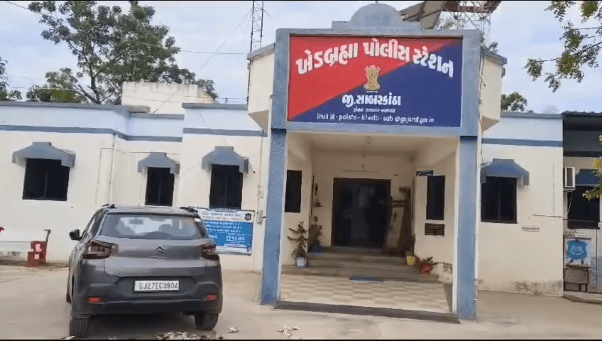 ખેડબ્રહ્મા: તાલુકાના દેરોલમાં પશુ ચરાવા બાબતે ઝઘડો થયા બાદ હુમલો થતા બે લોકો ઇજાગ્રસ્ત, ફરિયાદ નોંધાઈ