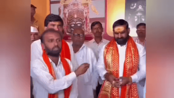 कळमनूरी: डोंगरकडा येथे महाशिवरात्री यात्रेनिमित्त स्वयंभू  जटाशंकराचे आमदार बांगर यांनी घेतली दर्शन