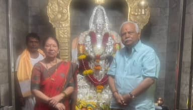 ಹಳಿಯಾಳ: ಅರ್ಲವಾಡ ಮುಂಡಕಿ ಗ್ರಾಮದ ಶ್ರೀ ಸೂರ್ಯ ನಾರಾಯಣ ದೇವಸ್ಥಾನದ ಜಾತ್ರಾ ಮಹೋತ್ಸವದಲ್ಲಿ ಶಾಸಕ‌ ದೇಶಪಾಂಡೆ ದಂಪತಿ ಭಾಗಿ