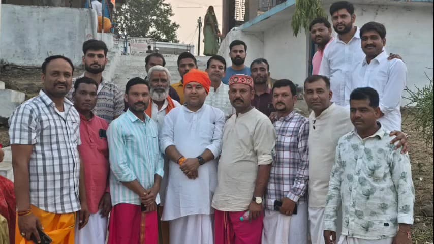 चौरई: चौरई के श्रद्धालु भक्तों का जत्था मंडला पहुंचा, भक्तों ने किया भंडारे का आयोजन