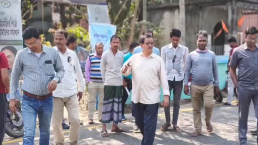 বিষ্ণুপুর ২: বিষ্ণুপুর দু'নম্বর ব্লকের যুব সাথী এবং রাজ্য সরকারের জনমুখী প্রকল্পের রেজিস্ট্রেশন ক্যাম্প ঘুরে দেখলেন বিধায়ক