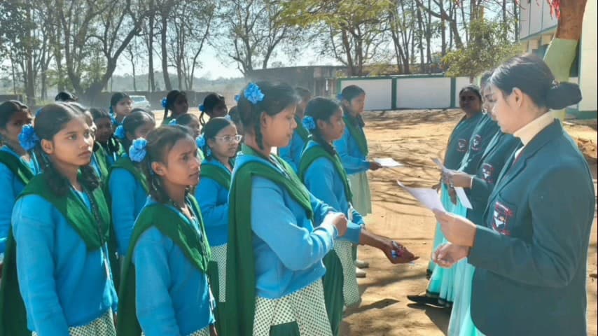 सेन्हा: सेन्हा में मैट्रिक व इंटर की परीक्षा शांतिपूर्वक संपन्न, 192 छात्रों ने राजनीति विज्ञान व 217 ने संस्कृत की परीक्षा दी