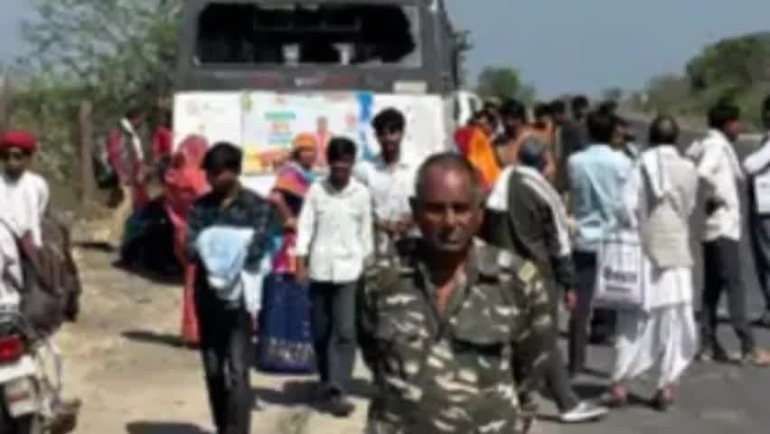 नैनवां: हाइवे 148 डी पर रोडवेज को ट्रक ने पीछे से मारी टक्कर, बड़ा हादसा टला
