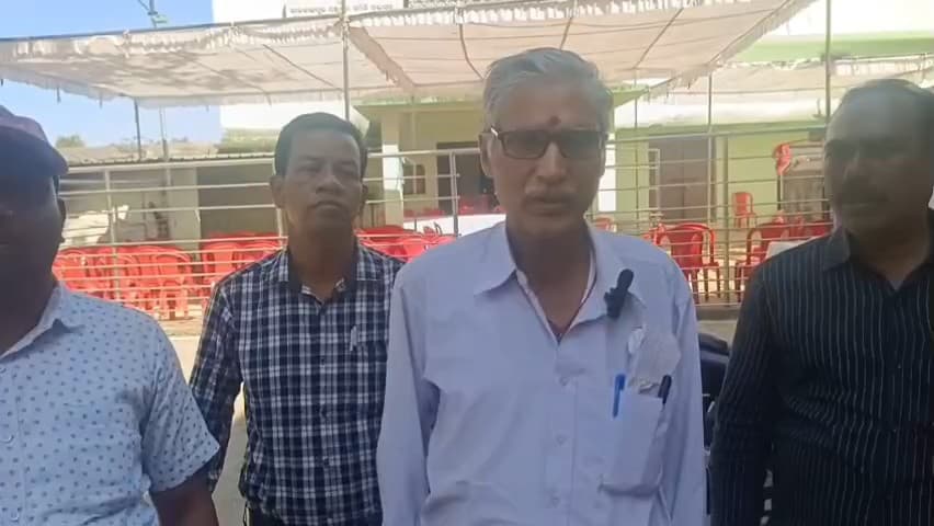 ରାଜଗାଙ୍ଗପୁର: ଜିଲାପାଳ ଙ୍କର ଅଭିଯୋଗ ଶୁଣାଣୀ ରେ ସ୍ଥାନୀୟ ଗ୍ରାମବାସୀ ଙ୍କର ପ୍ରତିକ୍ରିୟା