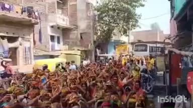 पालीगंज: पालीगंज के काली अमस्थान मंदिर में गणेश जी की प्राण प्रतिष्ठा के लिए तीन दिवसीय शोभायात्रा निकाली गई