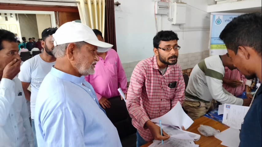 ভাতার: ভাতার ব্লক অফিসে যুব সাথীর ক্যাম পরিদর্শন করলেন ভাতার বিধানসভার বিধায়ক মানগোবিন্দ অধিকারী