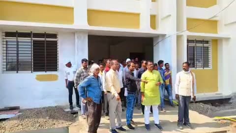 घुघरी: विधायक नारायण सिंह पट्टा ने निर्माणाधीन ITI भवन का किया निरीक्षण