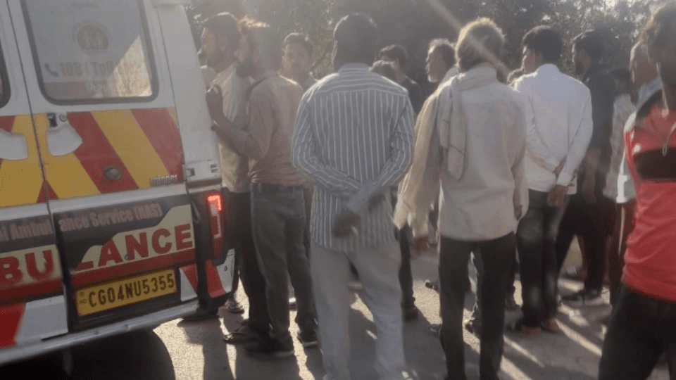 पवई: पोनिया के पास हरदुआ चौकी क्षेत्र में बड़ा हादसा, बकरी के कारण दो बाइकों की भिड़ंत में दो युवक घायल