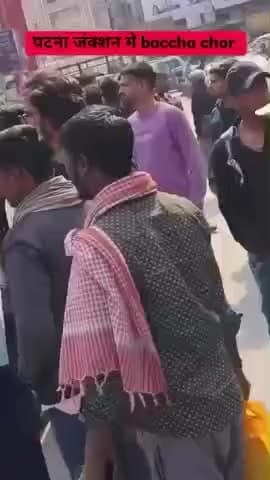 धनरुआ: धनरूआ के बीर मंदिर में महाशिवरात्रि के अगले दिन जलाभिषेक के लिए उमड़ा जनसैलाब