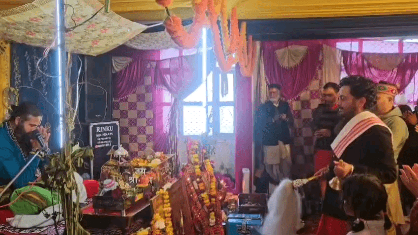 स्वारघाट: विश्व विख्यात शक्तिपीठ श्री नैना देवी माता के दरबार में बड़े हर्षोल्लास के साथ मनाया गया महाशिवरात्रि का पर्व