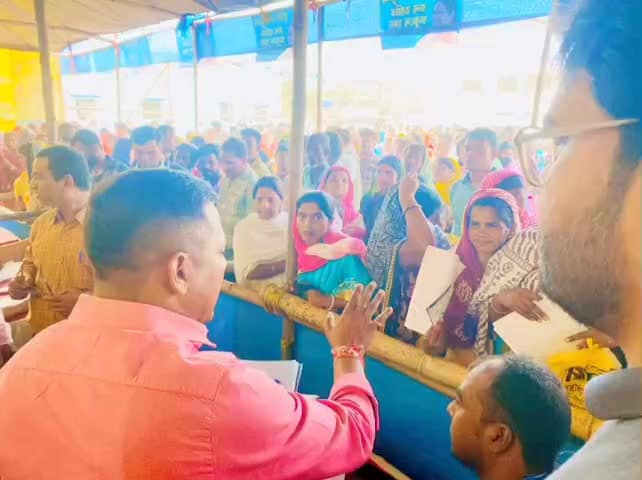 ভগবানগোলা ২: ভগবানগোলা ২ নাম্বার ব্লকে যুব সাথী ক্যাম্প পরিদর্শন করলেন জেলা যুব তৃণমূল কংগ্রেস সভাপতি