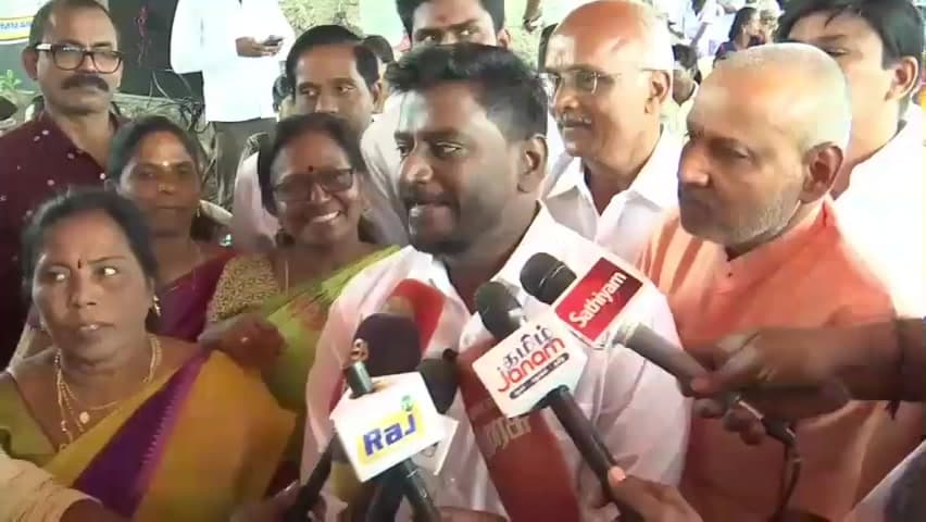 எழும்பூர்: தமிழகத்தில் போராட கூட உரிமை இல்லையா இது எம்மாதிரியான மனநிலை -  தமிழக அரசுக்கு எதிராக சிவானந்த சாலையில் கொந்தளித்த தவெக ராஜ்மோகன்