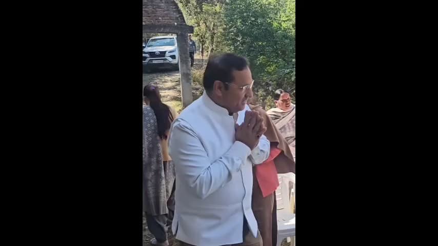कोटली: दुद्धर पंचायत में महिला मंडल की बैठक संपन्न, समाजसेवी राजेश कपूर ने महिलाओं को पढ़ाया आत्मनिर्भरता और एकजुटता का पाठ