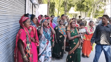 कचांदी गांव के ग्रामीणों को तीन माह से नहीं मिला सरकारी अनाज, शिकायत लेकर पहुंचे कलेक्टर के पास