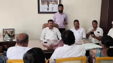 குன்னூர்: "தமிழ்நாடு தலைகுனியாது" முக்கிய பிரமுகர்கள் சந்திப்பு குறித்து குன்னூர் தொகுதி நகர ஒன்றிய பேரூர் செயலாளர்கள் கூட்டம்