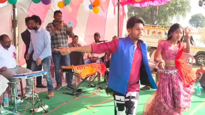 बानो: तुरबुंगा में महाशिवरात्रि पर्व पर नागपुरी सांस्कृतिक कार्यक्रम का आयोजन, कलाकारों ने दी प्रस्तुति