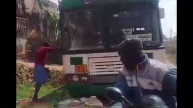 నాగలాపురం మండలం గొల్లవారి కండ్రిక సమీపంలో ఆర్టీసీ బస్సుకు తప్పిన ప్రమాదం