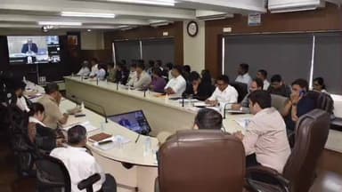 માંડવી: કાકરાપાર મોક એક્સરસાઇઝ, કલેક્ટરની અધ્યક્ષતામાં બેઠક.