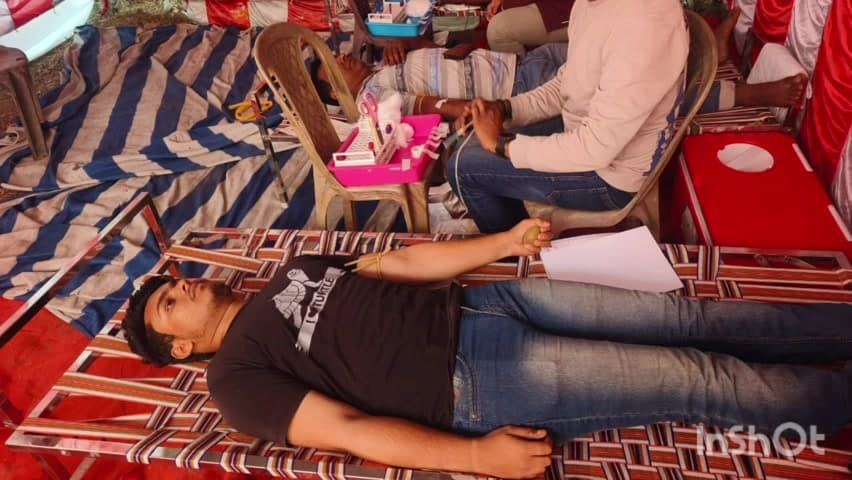 গলসি ২: জম্মু-কাশ্মীরের পুলওয়ামায় সেনা জাওয়ানের হত্যাকাণ্ডের বিচারের দাবিতে রক্তদান শিবিরের আয়োজন গলসিতে