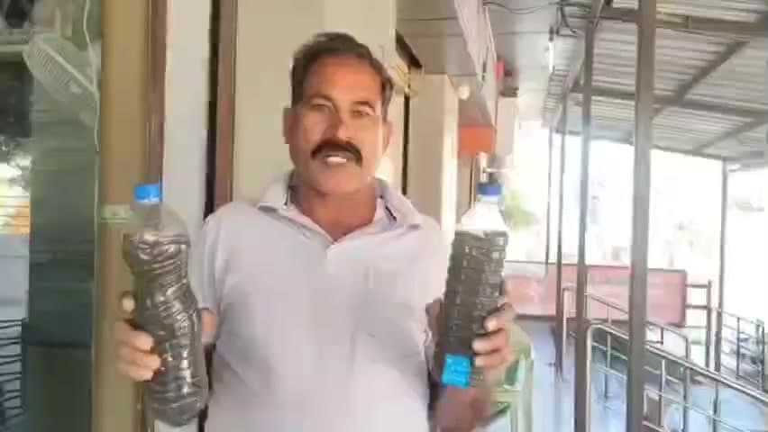 मारवाड़ जंक्शन: #jansamsaya मारवाड़ जंक्शन अनेक वार्डों में बदबूदार गंदा पानी की जलापूर्ति वार्ड वासियों ने जताया आक्रोश