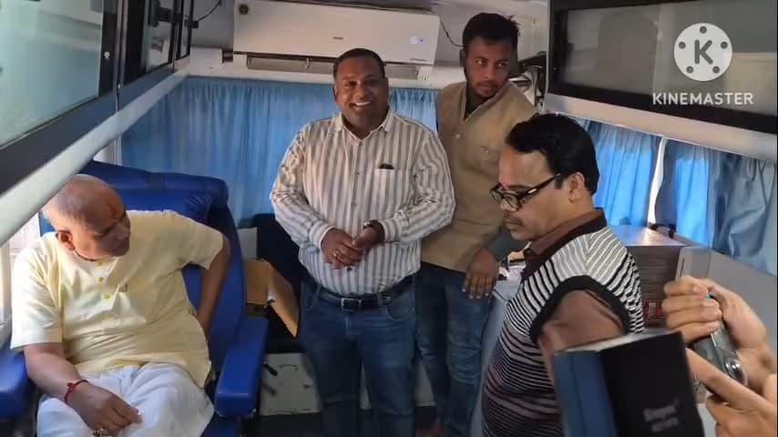 बटियागढ़: अजब धाम में रक्तदान शिविर का आयोजन, छोटे सरकार ने किया रक्तदान, बीएमओ और टीम मौजूद