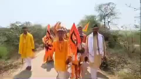 परवलपुर: परवलपुर के गांधीनगर में महारुद्र अभिषेक यज्ञ का भव्य शुभारंभ, 351 कलशों के साथ निकली शोभायात्रा