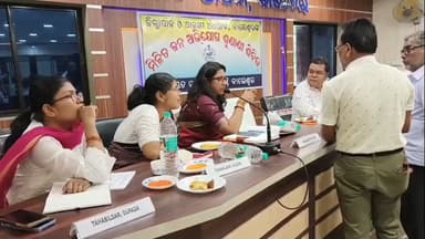ଔପଦା: ଔପଦା ବ୍ଲକ ସମ୍ମିଳନୀ କକ୍ଷରେ  ଜିଲ୍ଲାପାଳ ଓ ଏସପି ଙ୍କ ମିଳିତ ଅଭିଯୋଗ ଶୁଣାଣୀ
