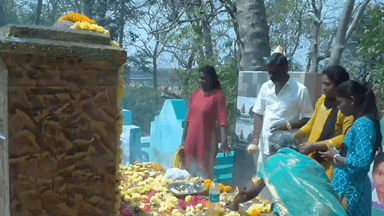 அணைக்கட்டு: வேலூர் புதிய பேருந்து நிலையம் அருகே மயான கொள்ளையில் தேர் சாய்ந்து விபத்து தொடர்பாக 27பேர் மீது வழக்கு பதிவு