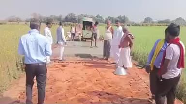 सरमेरा: सरमेरा के सिंघौल विद्यालय में आवागमन के लिए ढलाई, एरिस्मा चैरिटेबल ट्रस्ट कर रहा निर्माण