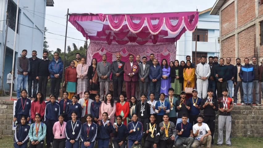 सरकाघाट: सरकाघाट महाविद्यालय में वार्षिक एथलेटिक मीट, मनीष शर्मा और शिवानी बने ओवरऑल चैंपियन