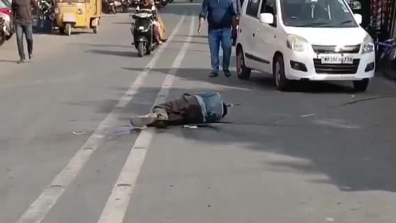 पनागर: गोराबाजार चौराहे पर शराब दुकान से परेशान स्थानीय व्यापारी और नागरिक, प्रशासन से कार्रवाई की मांग