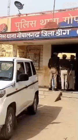 पहाड़ी: गोपालगढ़ पुलिस ने कार्रवाई करते हुए साइबर ठग को किया गिरफ्तार