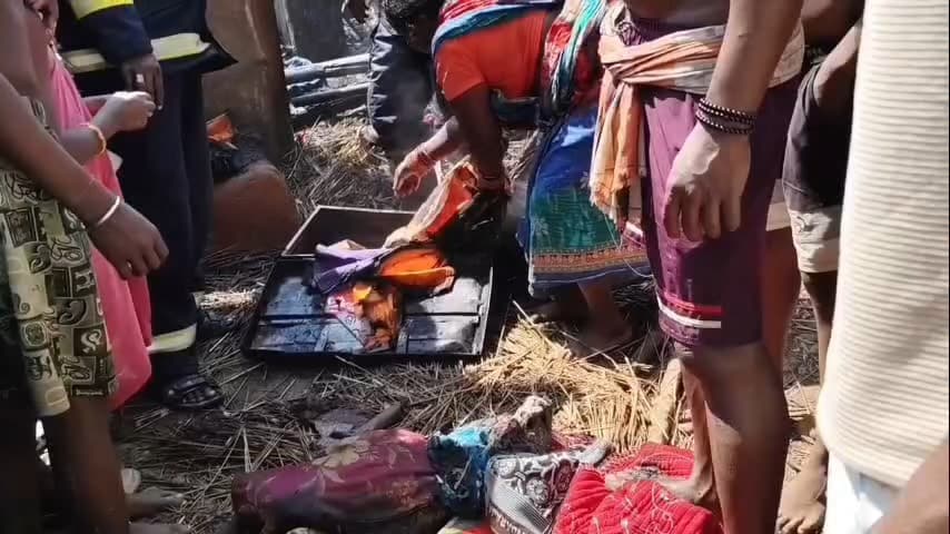 ସୋରଡା: ଗୋପାଳପୁର ଶାସନ ଗ୍ରାମରେ ଅଗ୍ନିକାଣ୍ଡ, ଜଳିଗଲା ୩ ପରିବାରର ୫ ବଖରା ଘର