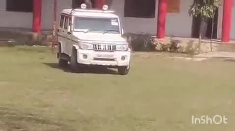 भोगनीपुर: पटेल इंटर कॉलेज बरौर में हाईस्कूल की परीक्षा के दौरान बेहोश हुआ छात्र, स्वास्थ्य टीम ने किया उपचार