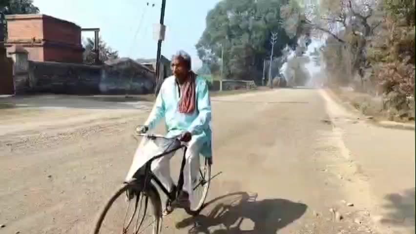 हथुआ: भोरे-मीरगंज सड़क निर्माण से उड़ती धूल बनी मुसीबत, हथुआ में परीक्षार्थी और स्थानीय लोग परेशान