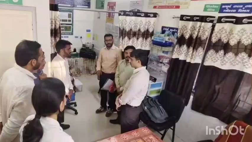 માળીયા હાટીના: જિલ્લા વિકાસ અધિકારીશ્રી દ્વારા બાબરા આયુષ્યમાન આરોગ્ય મંદિરની મુલાકાત લીધી