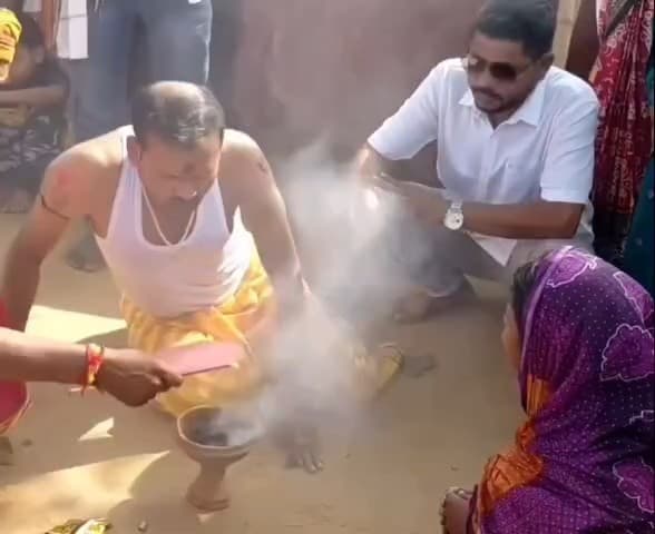 ସତ୍ୟବାଦୀ: କଣାସ ରେ ଭାଇରାଲ ବାବା, ସୋସିଆଲ ମିଡିଆରେ ଭିଡ଼ିଓ ଭାଇ ରାଲ l