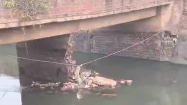 ಗೋಕಾಕ: ಘಟಪ್ರಭಾ ಪಟ್ಟಣದ ಹೊರವಲಯದಲ್ಲಿರುವ ಹಳೆಯ ಕಾಲುವೆ ಸೇತುವೆ ಕುಸಿತ;ವಾಹನ ಸಂಚಾರ ಬಂದ್
