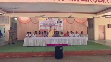 तळोदा: माळी समाज मंगल कार्यालय येथे राष्ट्रीय वयश्री योजनेअंतर्गत ज्येष्ठ तपासणी शिबीर