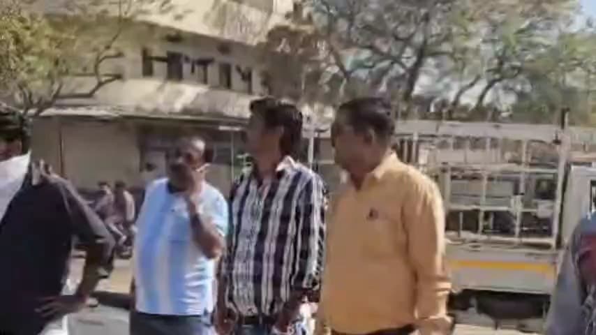 ગાંધીધામ: મનપા દ્વારા કોટેશ્વર ચાર રસ્તાથી ગણેશ નગર સુધી દબાણ હટાવવાનો બીજો રાઉન્ડ શરૂ