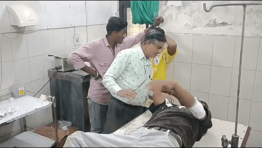 पानसेमल: पानसेमल में सड़क हादसों में 2 दर्जन से अधिक घायल, 3 माह की बच्ची की मौत, गंभीर घायल रेफर